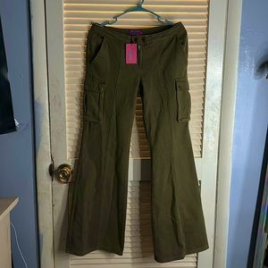 never worn, just didn’t like the style, tags still on